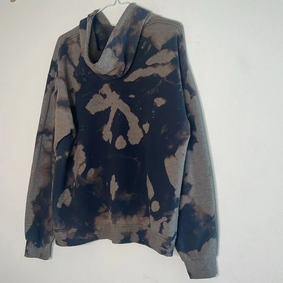 Large tie dye hoodie​ - Picture 2 of 3